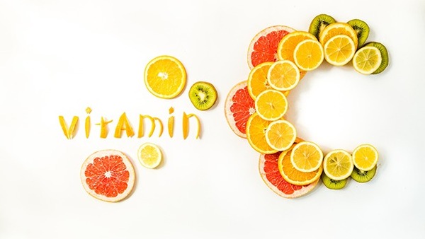 Sử dụng vitamin C như một phương pháp là để trị thâm mông tại nhà hiệu quả