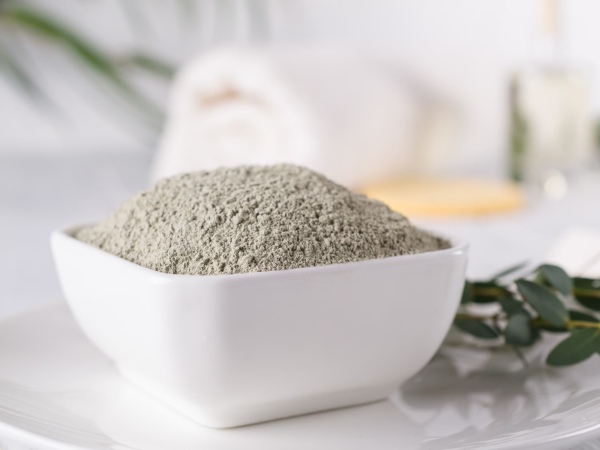 Bentonite chứa nhiều khoáng chất hỗ trợ làm đẹp da hiệu quả